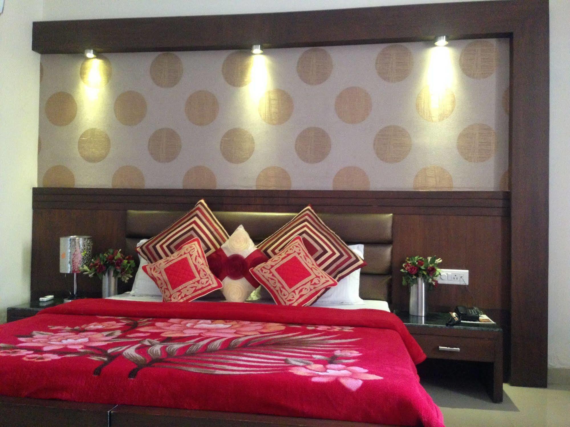 Hotel Namaskar Residency Amritsar Exterior foto